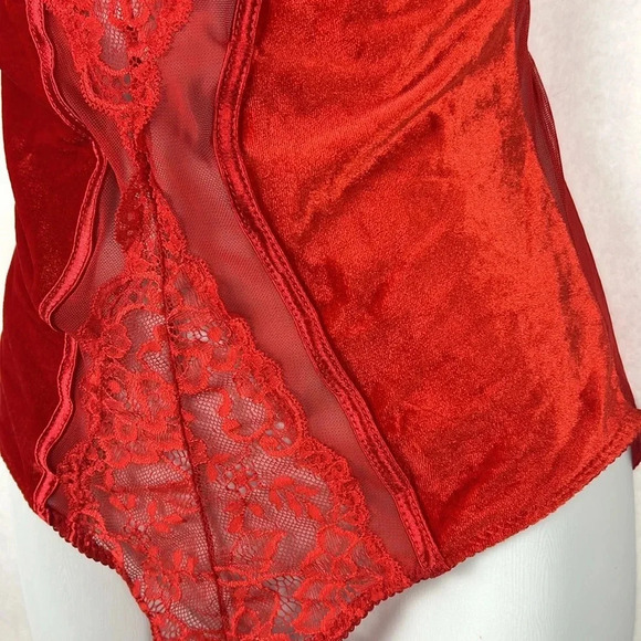 Daisy Fuentes Velvet Molded Cup Lace Push Up Teddy Bodysuit Snap Crotch NWT Sz L - Picture 8 of 16